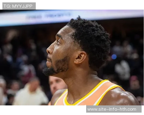 米切尔表现稳健全能发挥助力球队取得胜利贡献22分6篮板4助攻等数据